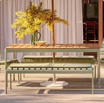 Outdoor table and chair set for garden, courtyard, villa, terrace, balcony, and café