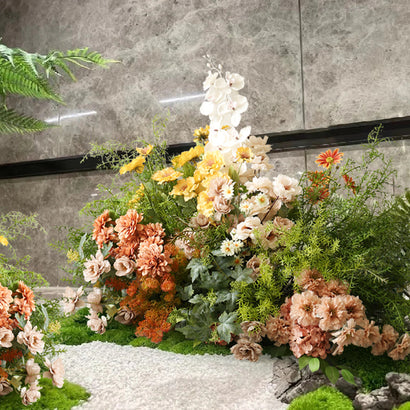 Forest-style green plants and floral arrangement