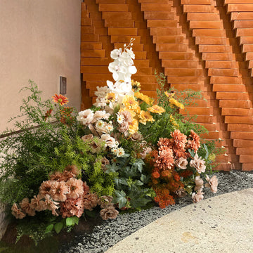 Forest-style green plants and floral arrangement