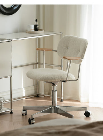 Ergonomic office chair is comfortable for long sitting