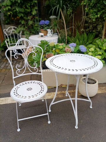 Hollow Pattern Table and Chairs Outdoor Leisure Table and Chairs