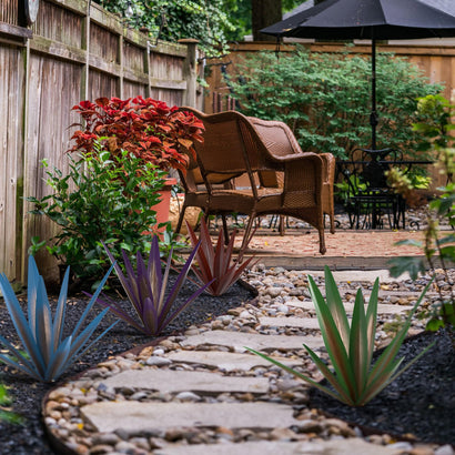 Metal Agave Oasis Outdoor Ensemble